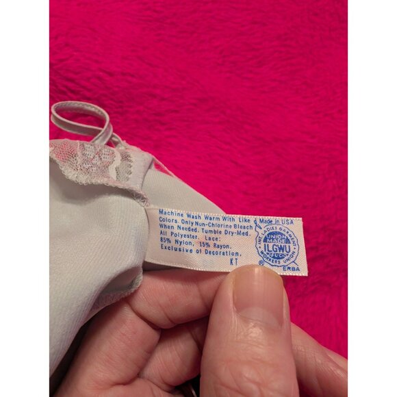 Vintage Maidenform Antique Satin Camisole Top 36 Medium White Lace Trim ILGWU - Picture 4 of 4